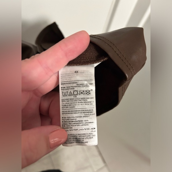 Old Navy faux leather skirt size 4X - Picture 7 of 7